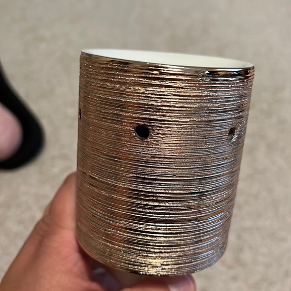 Scentsy Mini Warmer, Etched Rose Gold - Picture 5 of 6